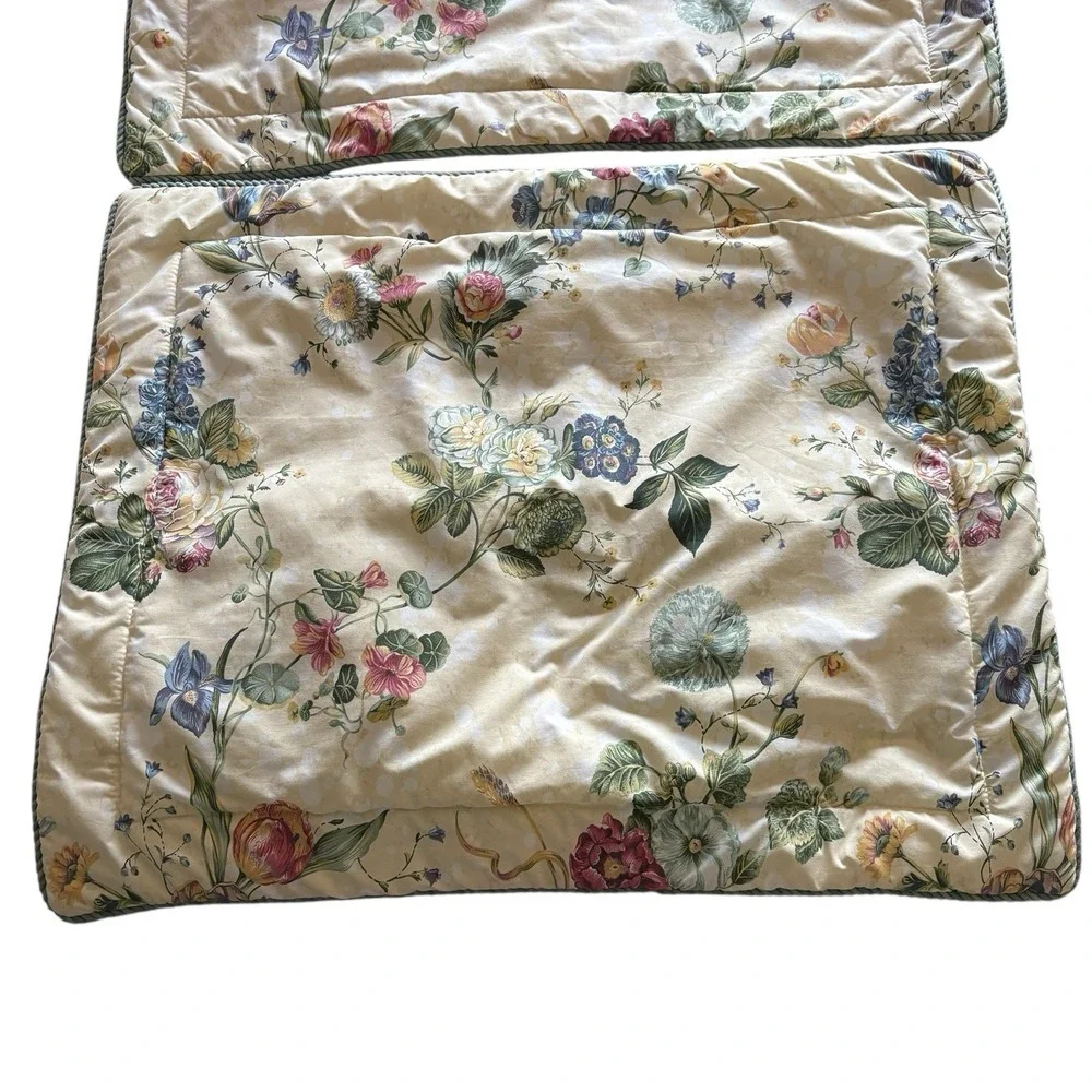 Sheridan‎ Australia 2 Std Shams Front Padded White Magnolia on Green 25.5